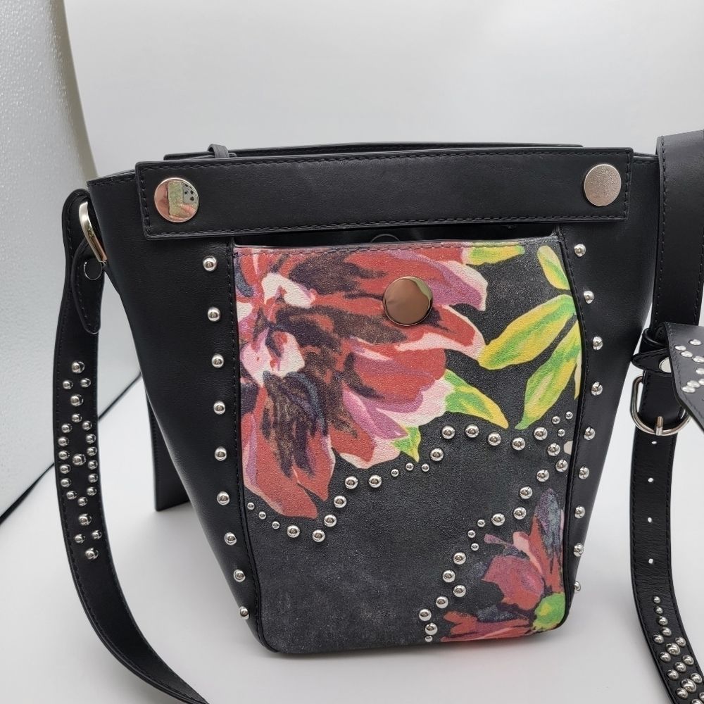 3.1 Phillip Lim studded bucket bag crossbody - Picture 5 of 11